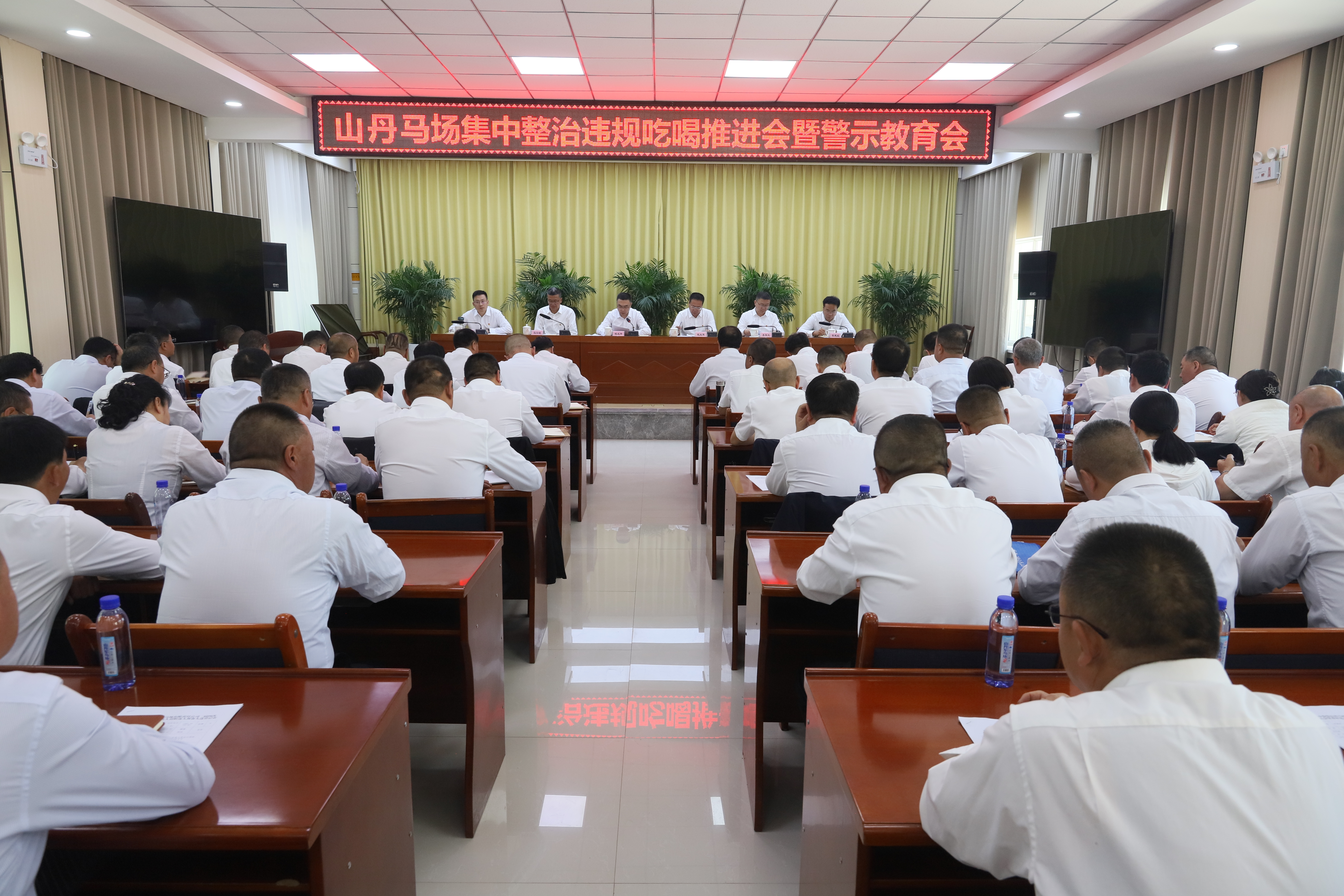 52e0736b51e2797007ce870bc047ca2 (1).jpg